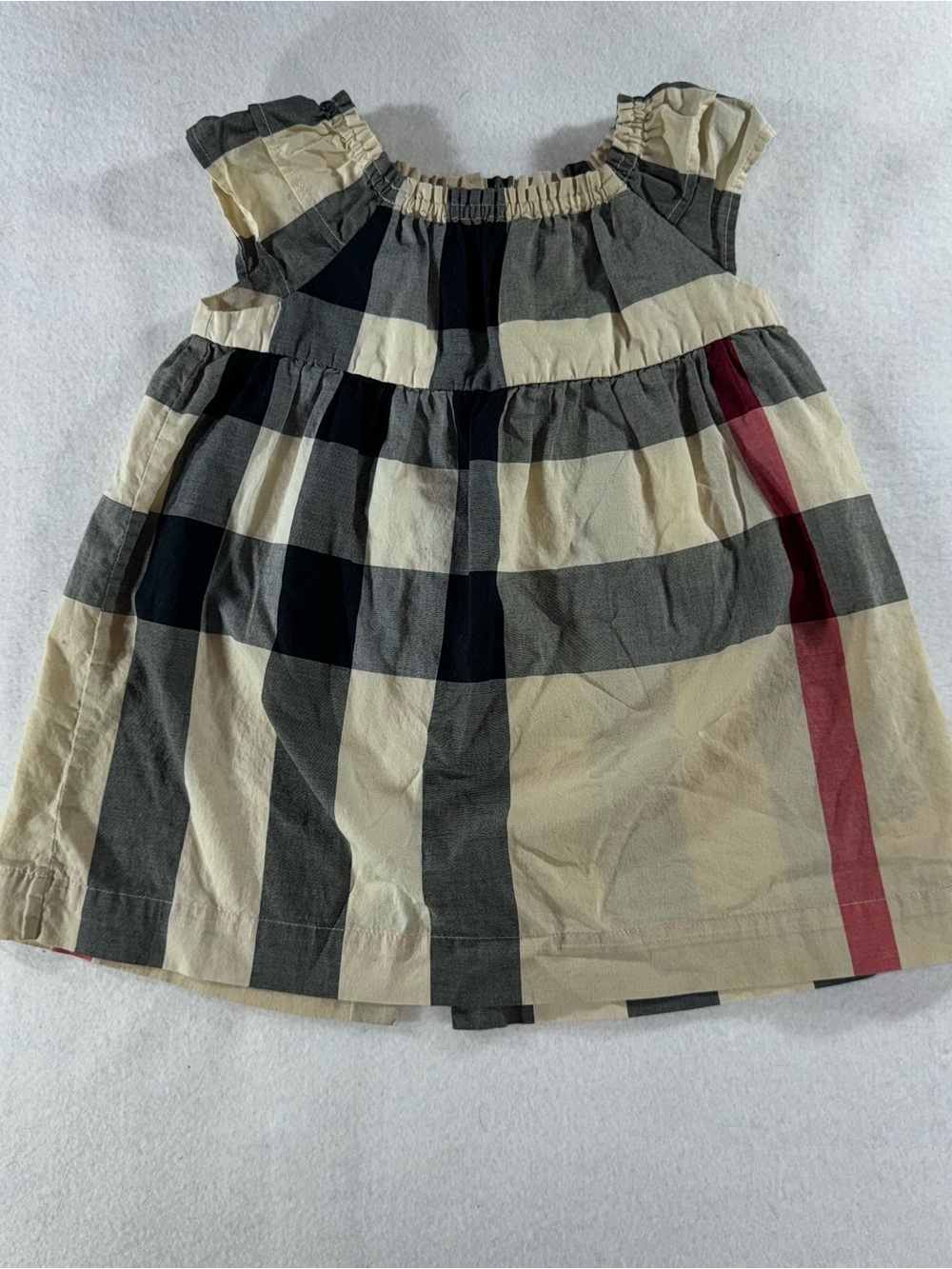 Burberry Cream, Black & Red Plaid 9M Parachute Dress Ruffle Pleated flare classy